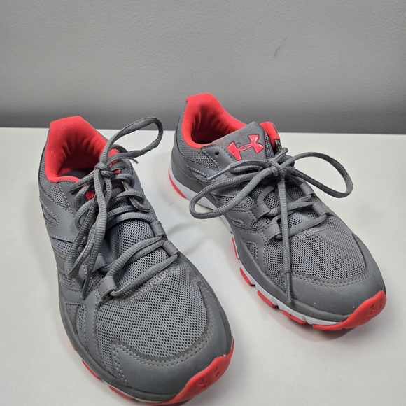 Under Armour Women's Strive 6 Running Shoes - Picture 1 of 6